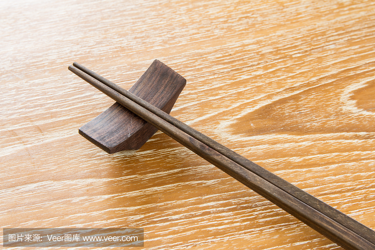 為什么外國人不會(huì)用筷子?廚房用品之謎